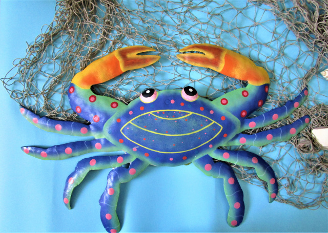 Hand painted metal crab, Crab wall hanging, Island Decor. Outdoor